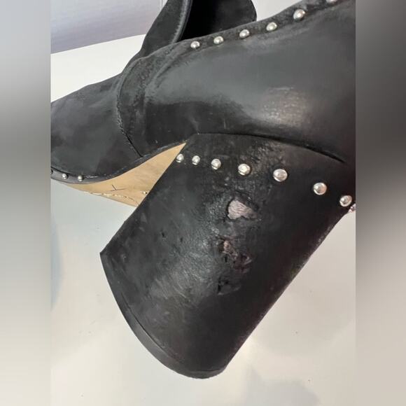 Gianni Bini Women’s Daveigh Black Suede Studded Western Booties Pointed Toe 9.5M - Picture 9 of 9